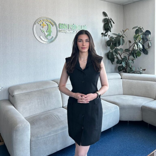 Uzman Klinik Psikolog Betül Demir